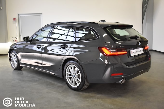 BMW 320d 48V xDrive Touring Business Advantage